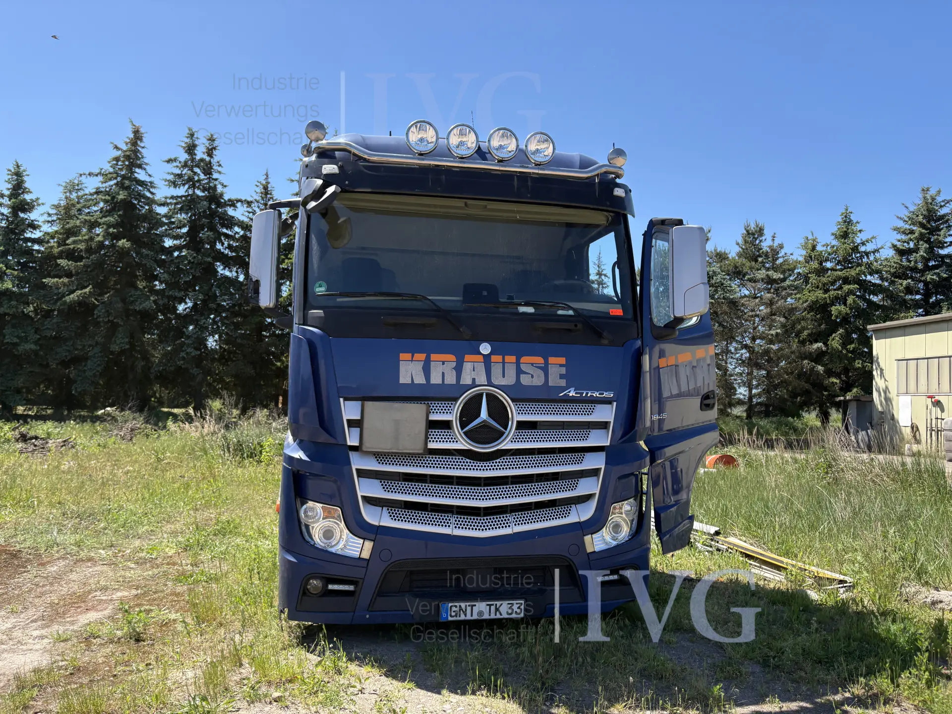 Sattelzugmaschine DAIMLER TRUCK Actros 1845